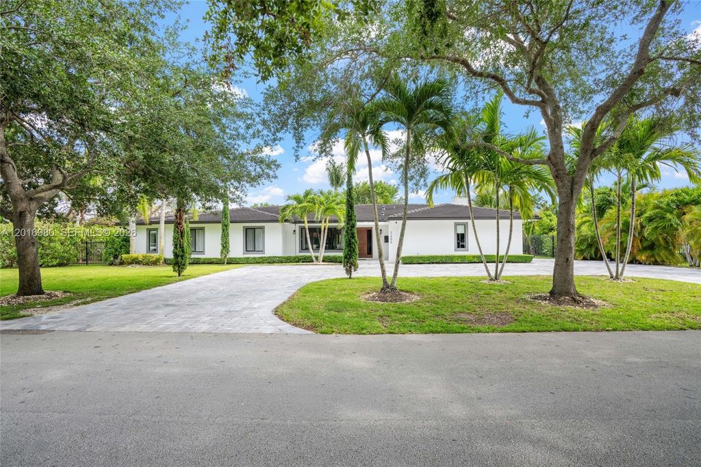 7200 SW 107th Terrace, Pinecrest, FL 33156