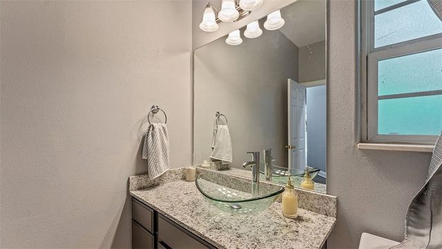 9877 Admiral Drive, Rogers, AR 72756