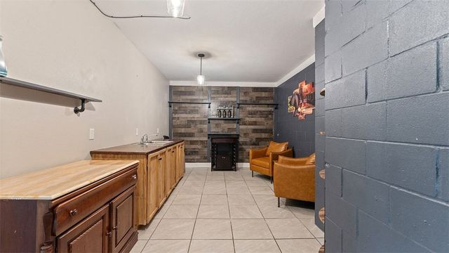 9877 Admiral Drive, Rogers, AR 72756