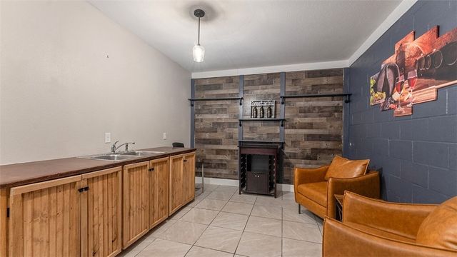 9877 Admiral Drive, Rogers, AR 72756