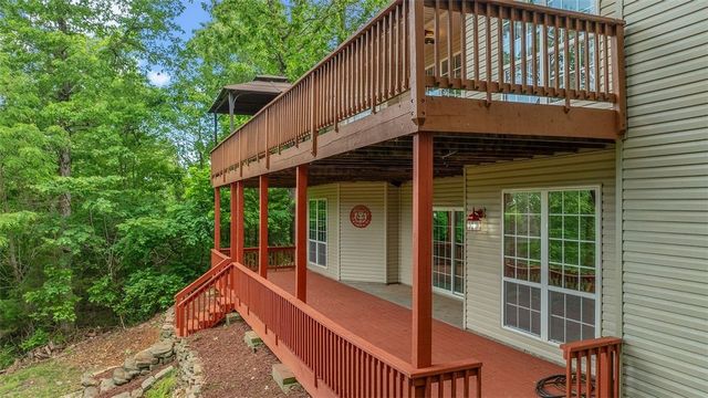 9877 Admiral Drive, Rogers, AR 72756