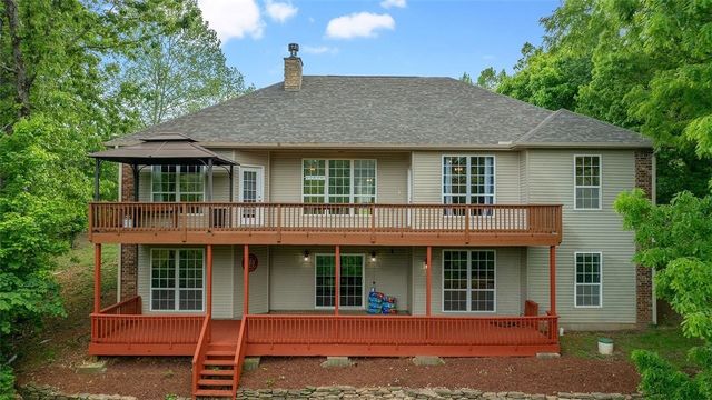 9877 Admiral Drive, Rogers, AR 72756