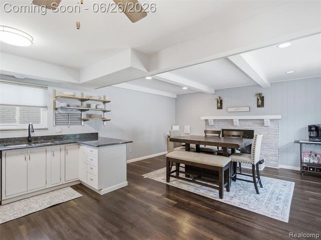 40963 Flagstaff Drive, Sterling Heights, MI 48313