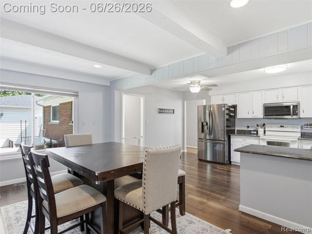 40963 Flagstaff Drive, Sterling Heights, MI 48313