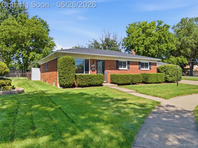 40963 Flagstaff Drive, Sterling Heights, MI 48313
