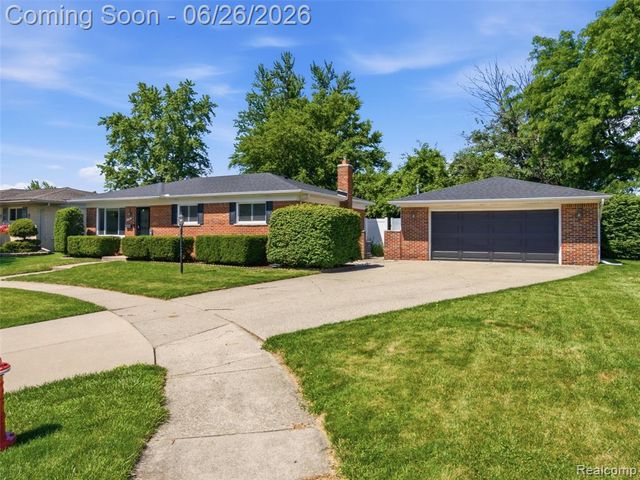40963 Flagstaff Drive, Sterling Heights, MI 48313