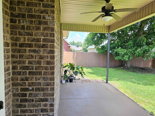 303 Norfolk Circle, Warner Robins, GA 31088