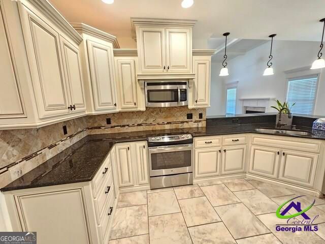 303 Norfolk Circle, Warner Robins, GA 31088