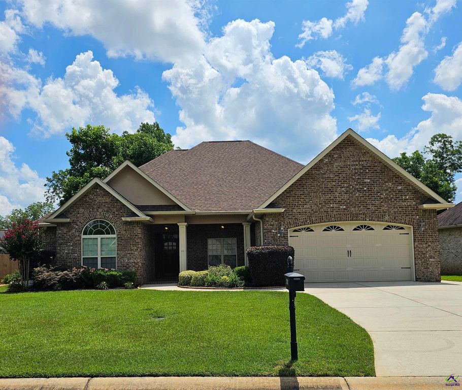 303 Norfolk Circle, Warner Robins, GA 31088