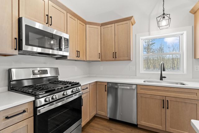 68 Sawyer Lake Road, Gilmanton, NH 03237