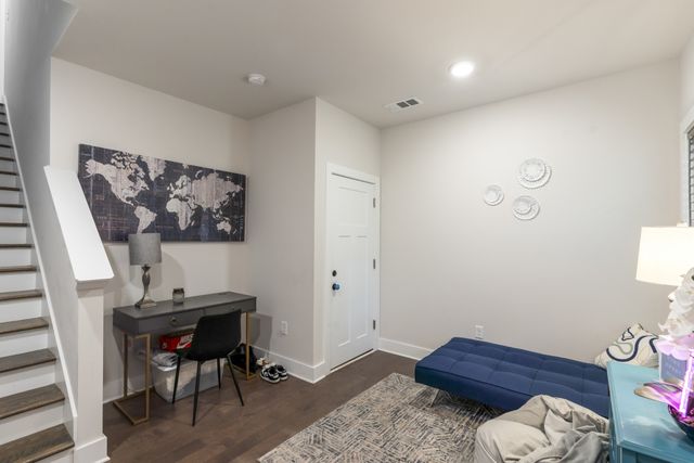 450 Glastonbury Rd Apt 12, Nashville, TN 37217