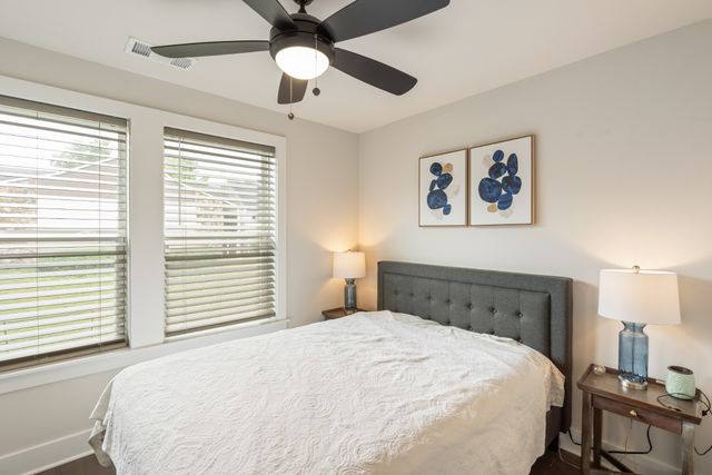 450 Glastonbury Rd Apt 12, Nashville, TN 37217