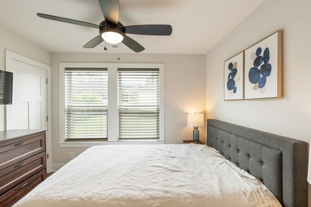 450 Glastonbury Rd Apt 12, Nashville, TN 37217