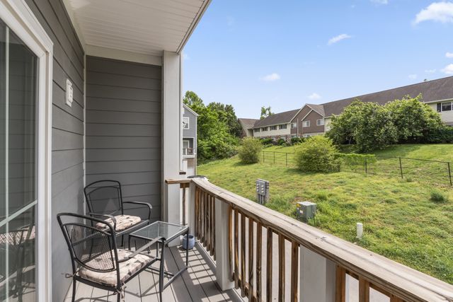 450 Glastonbury Rd Apt 12, Nashville, TN 37217