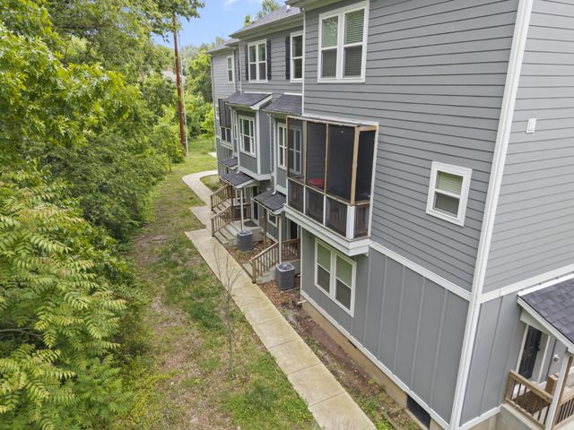 450 Glastonbury Rd Apt 12, Nashville, TN 37217