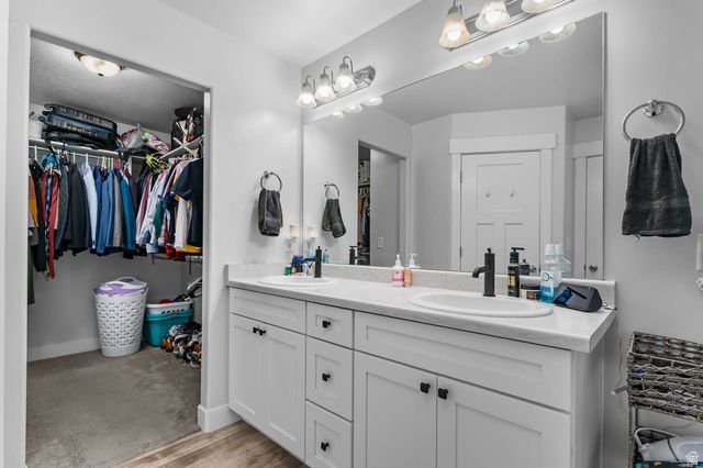 1367 W FORT ROCK DR, Saratoga Springs, UT 84045