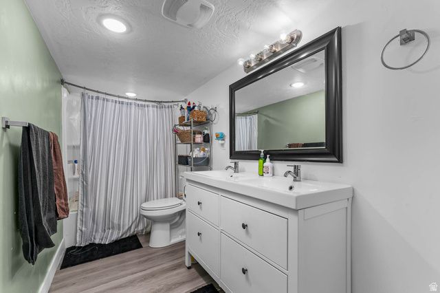 1367 W FORT ROCK DR, Saratoga Springs, UT 84045