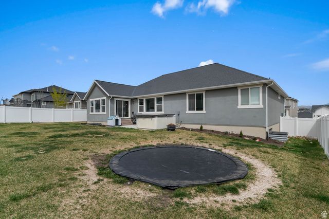 1367 W FORT ROCK DR, Saratoga Springs, UT 84045