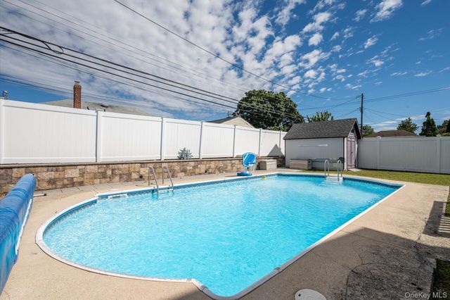 3117 Ward Lane, Wantagh, NY 11793