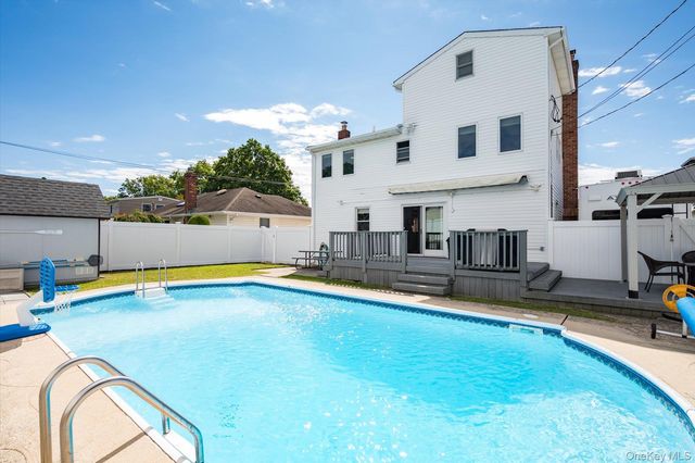 3117 Ward Lane, Wantagh, NY 11793