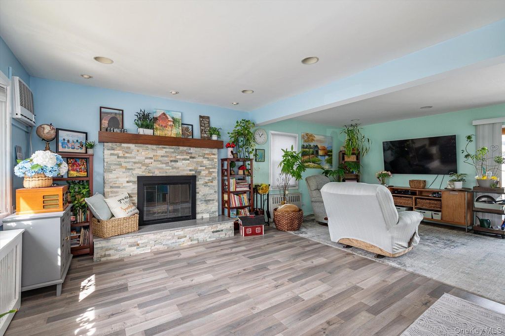 3117 Ward Lane, Wantagh, NY 11793 — photo 4