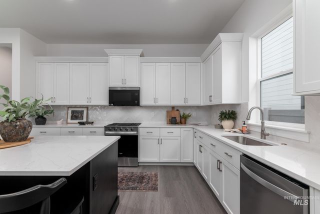8694 W Stock Bridge St, Star, ID 83669