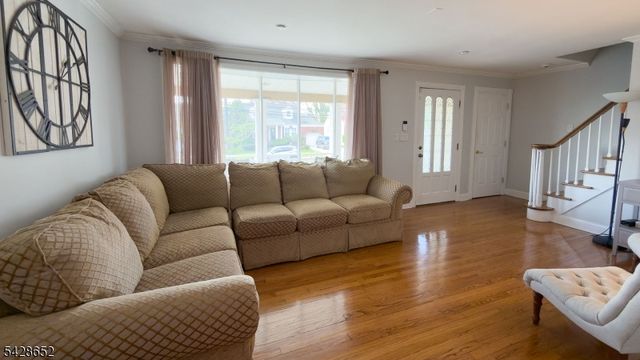 28 Noel Dr, North Arlington Boro, NJ 07031