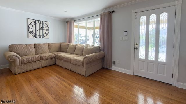 28 Noel Dr, North Arlington Boro, NJ 07031