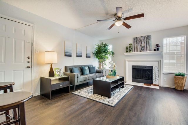 7610 Cameron Rd 1107, Austin, TX 78752