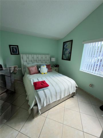 9623 SW 146th Pl, Miami, FL 33186
