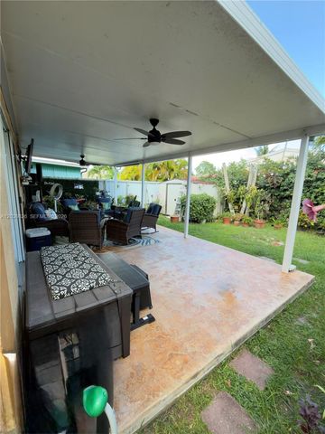 9623 SW 146th Pl, Miami, FL 33186