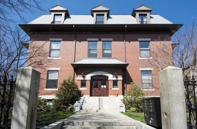518 East 6th Street 2, Boston, MA 02127