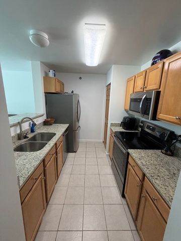 345 N La Salle Drive 1504, Chicago, IL 60654