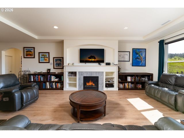 160 WINDY RIVER Rd, Kalama, WA 98625
