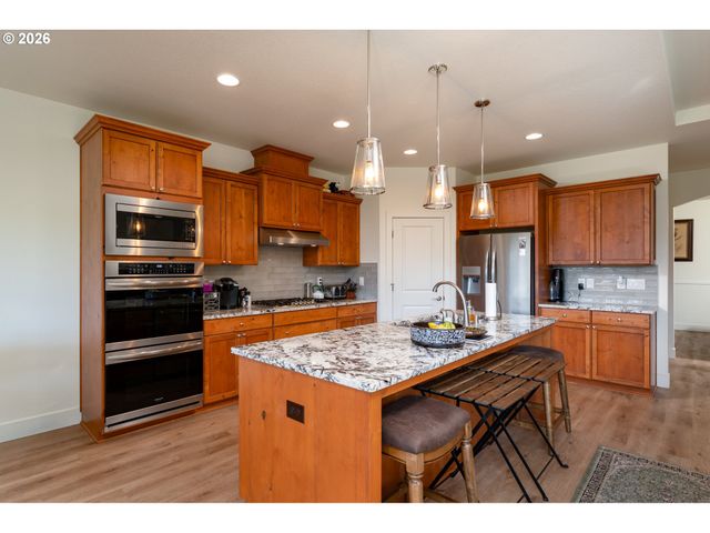 160 WINDY RIVER Rd, Kalama, WA 98625