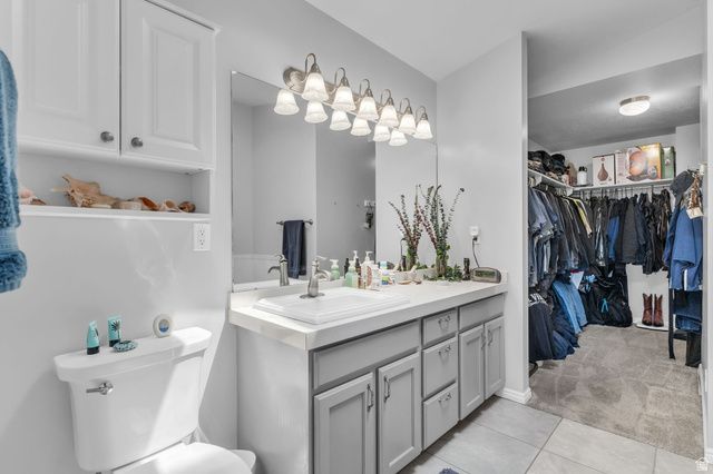 1164 W OLD HOLLOW WAY, West Jordan, UT 84084