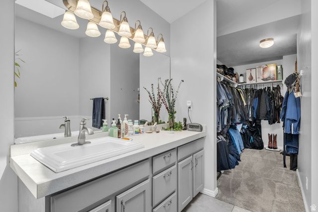 1164 W OLD HOLLOW WAY, West Jordan, UT 84084