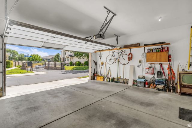 1164 W OLD HOLLOW WAY, West Jordan, UT 84084