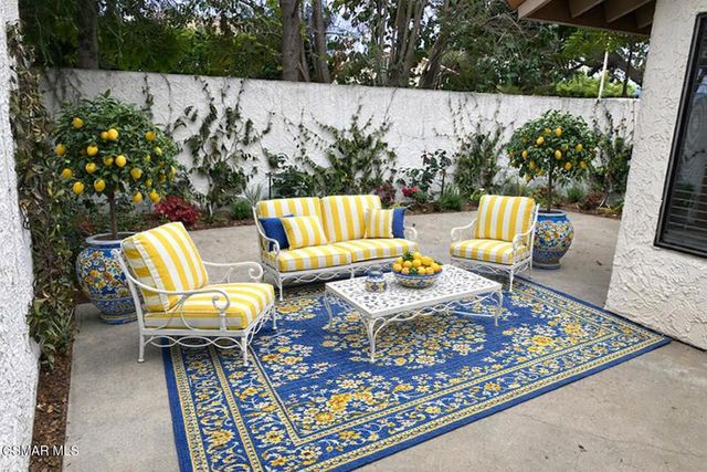 4048 Stoneriver Court, Westlake Village, CA 91362