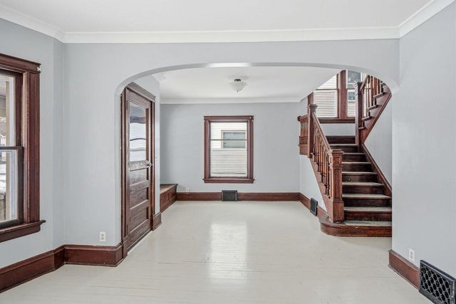 4722 W Garfield AVENUE, Milwaukee, WI 53208