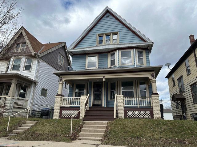 4722 W Garfield AVENUE, Milwaukee, WI 53208
