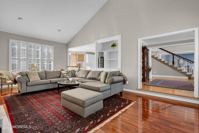 102 Blue Jay Court, Manalapan, NJ 07726