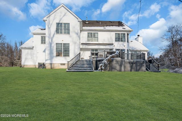 102 Blue Jay Court, Manalapan, NJ 07726