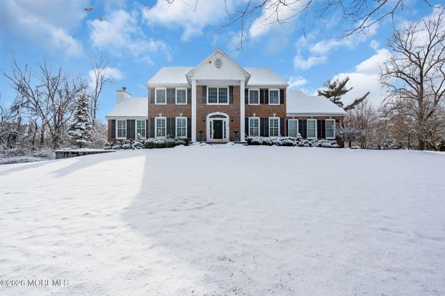 102 Blue Jay Court, Manalapan, NJ 07726