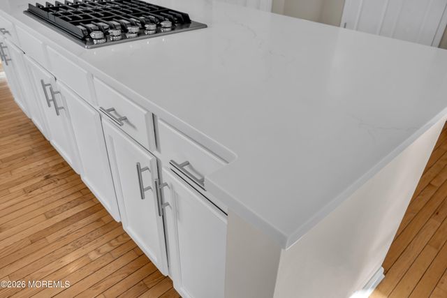 102 Blue Jay Court, Manalapan, NJ 07726