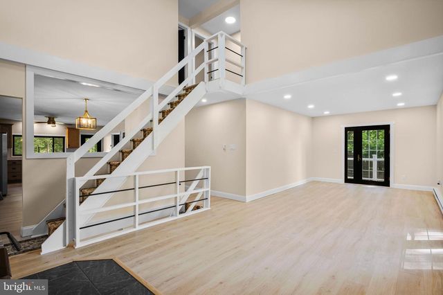 38 DOGWOOD DR, Fleetwood, PA 19522