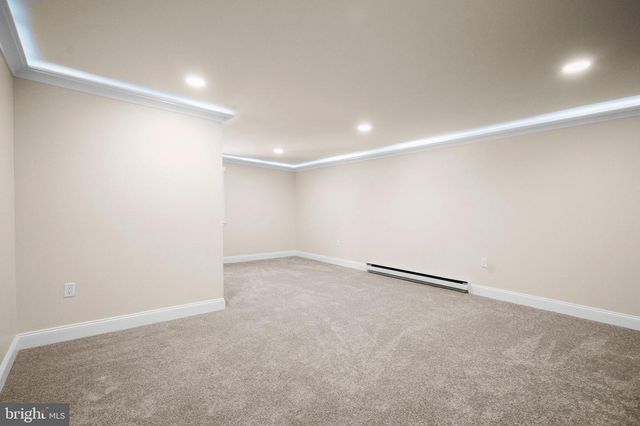 38 DOGWOOD DR, Fleetwood, PA 19522