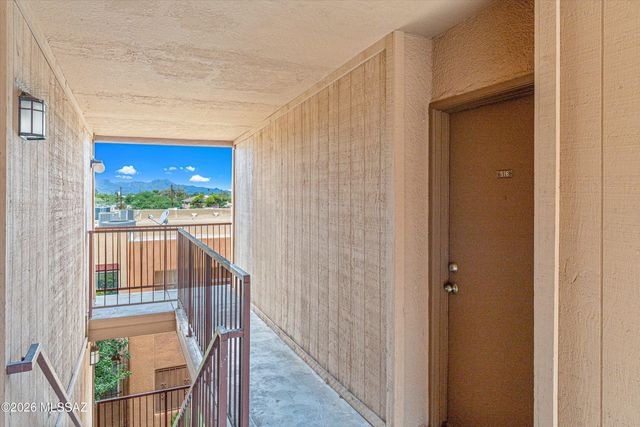 1810 E Blacklidge Dr Apt 516, Tucson, AZ 85719