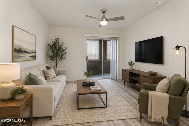 1810 E Blacklidge Dr Apt 516, Tucson, AZ 85719