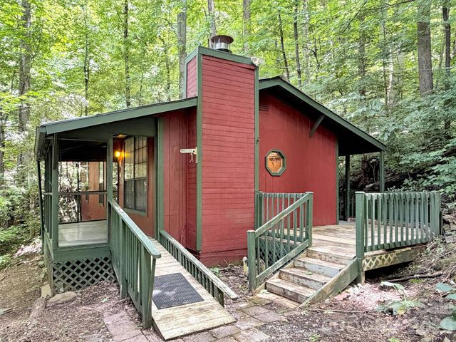279 Rocky Top Road, Maggie Valley, NC 28751